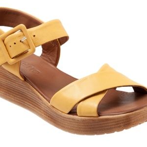 Bueno Manny Wedge Platform Sandal sz 9.5